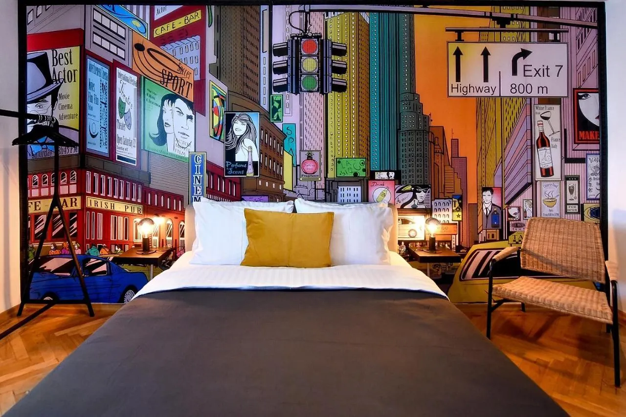 Colorful Chic: Cozy Studio In The Bustling City Center Apartment Bucharest 0*,  Romania